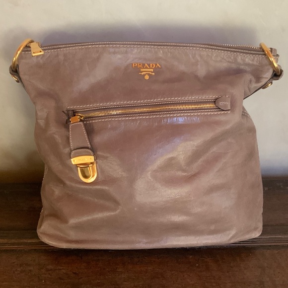 Host Pic✨🤎Prada Vitello Shine Leather Hobo Taupe - Picture 2 of 16